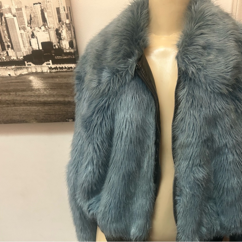 Express Blue Teddy Jacket - Picture 2 of 6